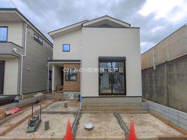 柏市松葉町６丁目の新築一戸建
