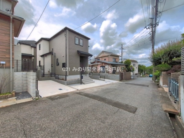 松戸市小金原８丁目の新築一戸建