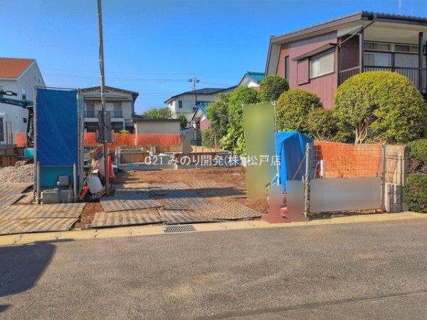 松戸市小金原４丁目の新築一戸建