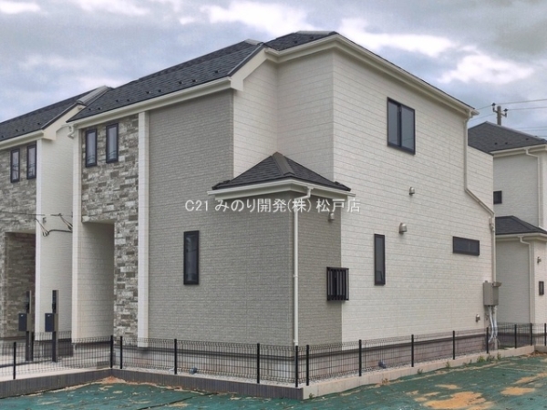 松戸市新松戸６丁目の新築一戸建