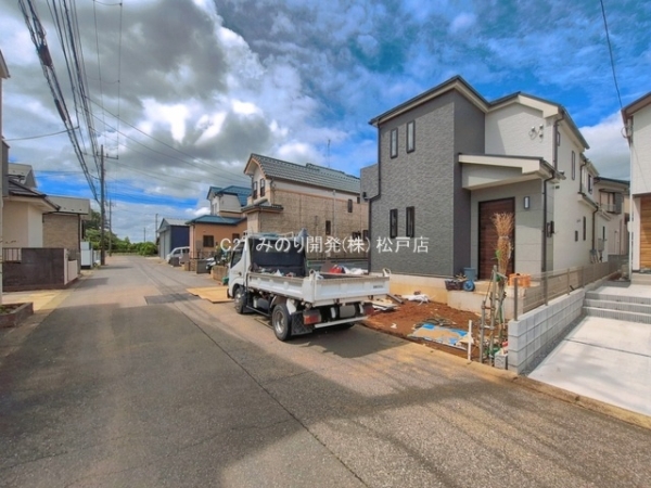 松戸市中金杉４丁目の新築一戸建