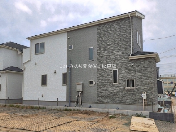 松戸市新松戸６丁目の新築一戸建