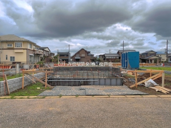松戸市中金杉４丁目の新築一戸建