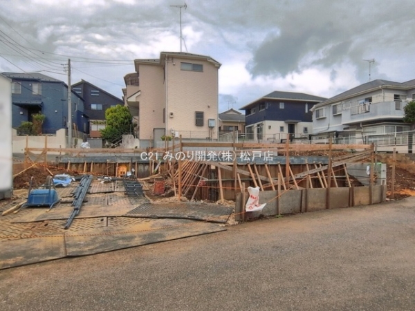 柏市逆井2丁目の新築一戸建
