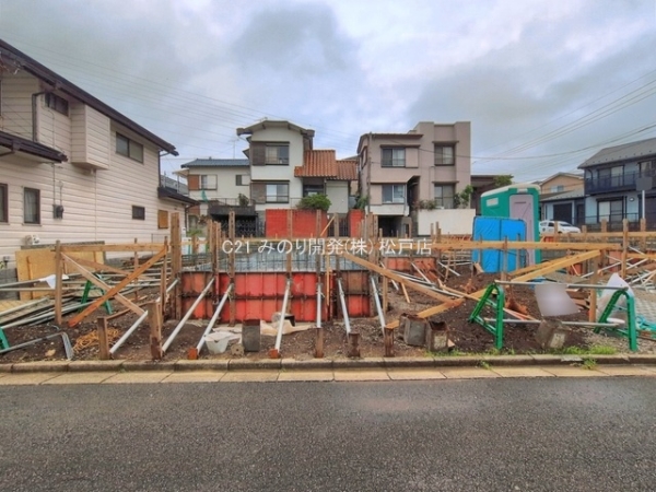 松戸市小金原８丁目の新築一戸建