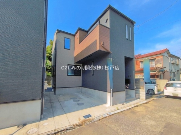 鎌ケ谷市東道野辺１丁目の中古一戸建て