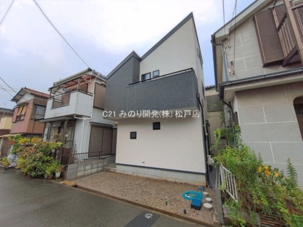 松戸市西馬橋３丁目の新築一戸建