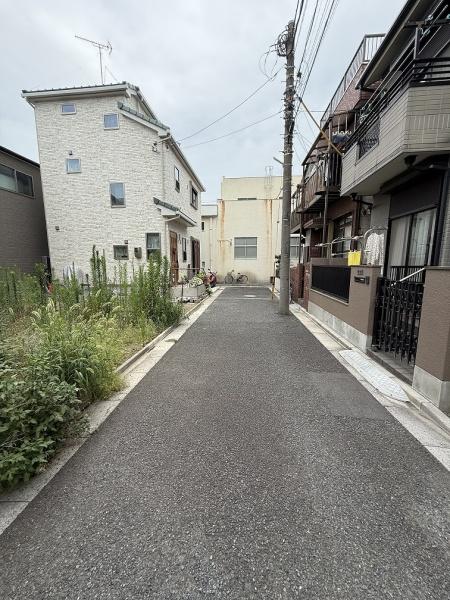 川口市南前川1丁目新築戸建(前面道路含む現地写真)