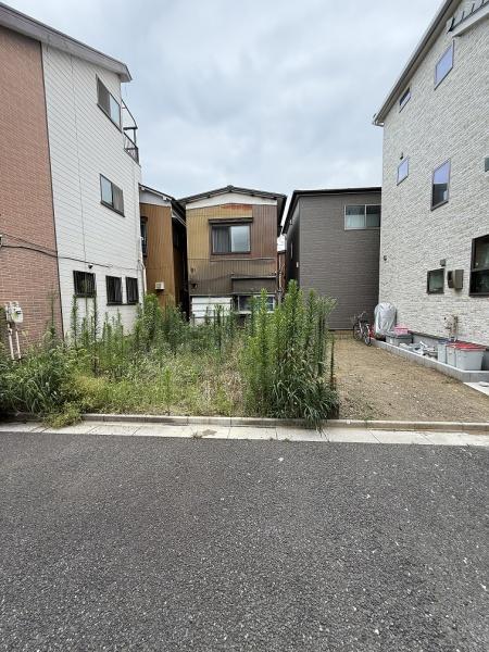 川口市南前川1丁目新築戸建(前面道路含む現地写真)