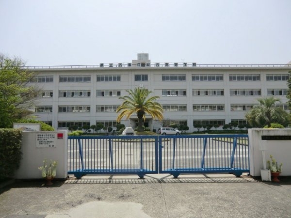 サンハイツ武庫之荘１号棟(県立武庫荘総合高等学校)