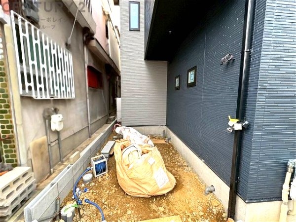 尼崎市西立花町4丁目新築一戸建て