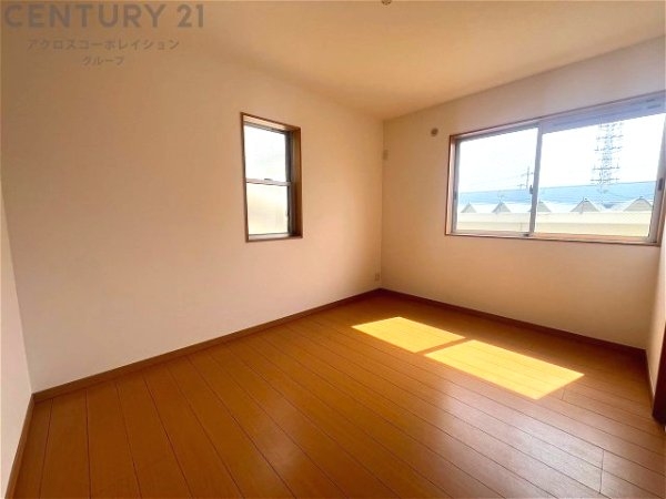 尼崎市南七松町２丁目の中古一戸建て