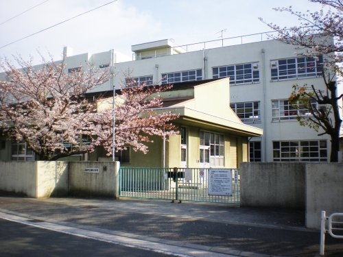 メゾンドール尼崎(尼崎市立清和小学校)
