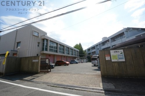 箕面市桜ケ丘4丁目新築一戸建て(箕面市立南小学校)