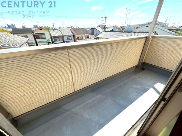 尼崎市西難波町6丁目の中古一戸建て(バルコニー)