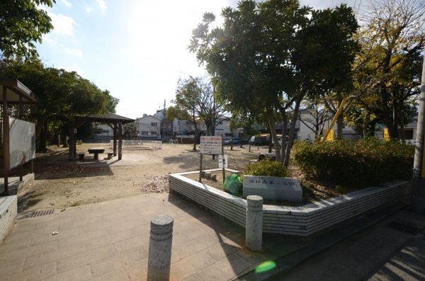 レオロイヤル塚口駅前(塚口西第三公園)