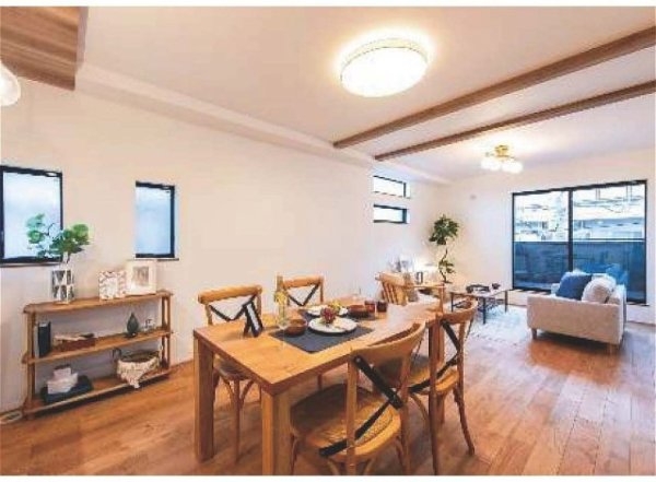 尼崎市次屋１丁目新築一戸建て