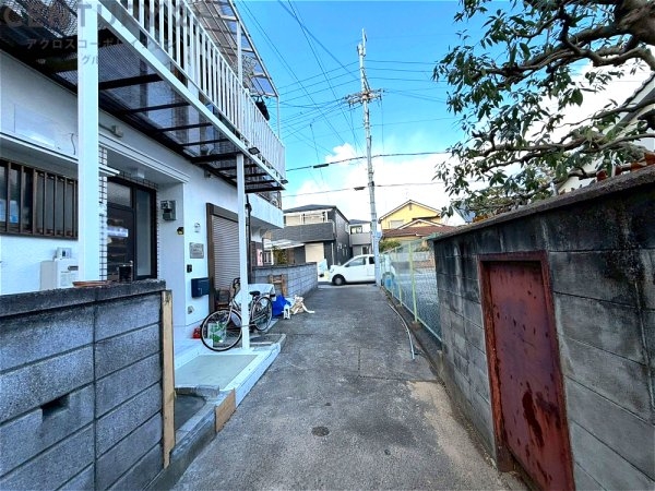 尼崎市戸ノ内町３丁目中古テラスハウス