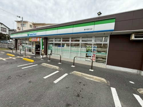豊中市曽根西町４丁目の中古一戸建て(ファミリーマート豊中岡町北店)