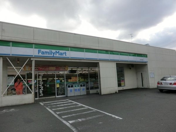 伊丹市中野西2丁目の土地(ファミリーマート中野西)