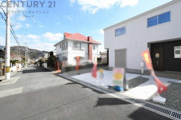 宝塚市中山五月台3丁目新築一戸建て