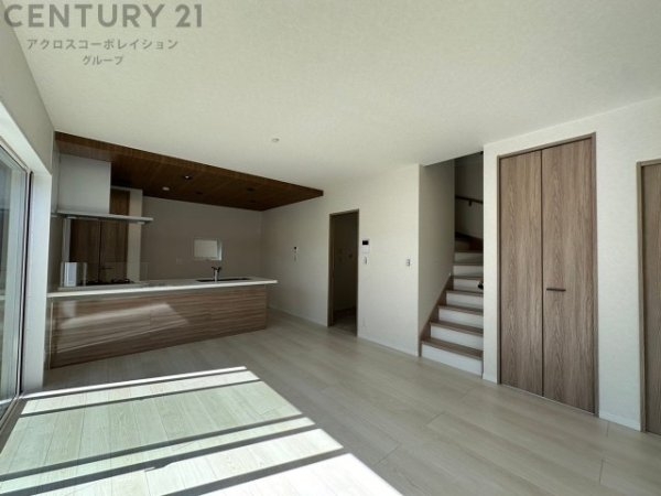 川西市鴬台１丁目の中古一戸建て