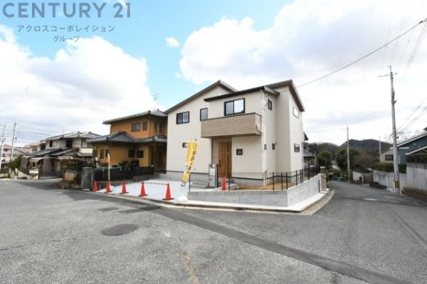 川西市けやき坂3丁目新築一戸建て