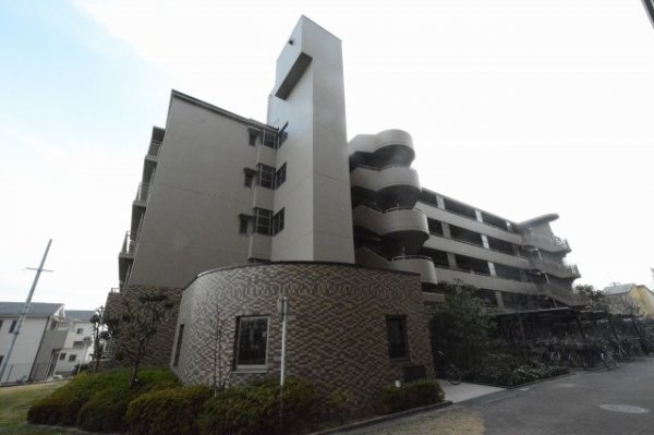 ラ・ヴェール宝塚１号館