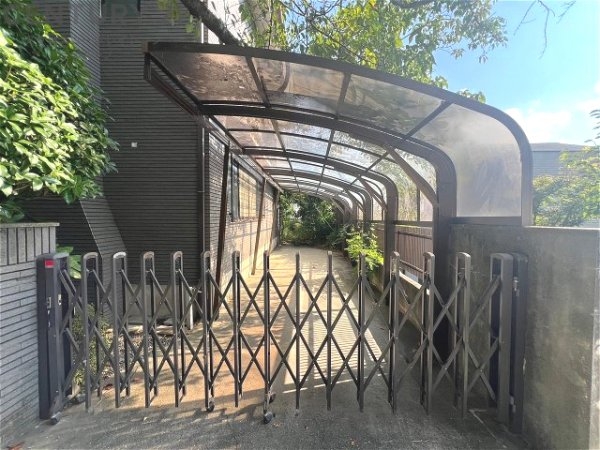 宝塚市雲雀丘山手２丁目の中古一戸建て