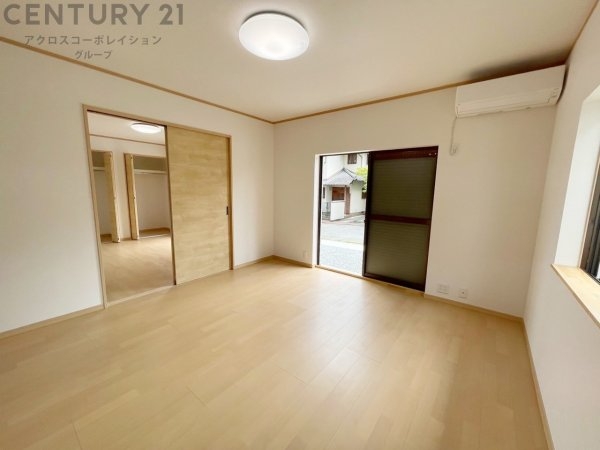 川西市けやき坂１丁目の中古一戸建て