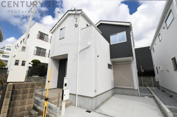 テラシエ伊丹市千僧2期　全2区画