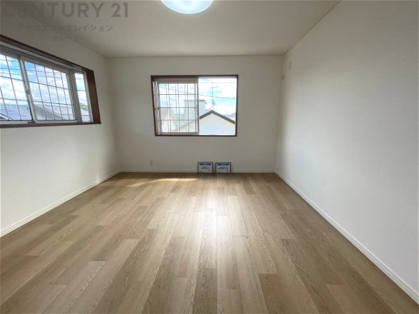 川西市新田２丁目の中古一戸建て