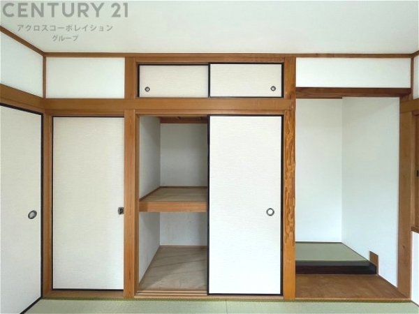 川西市新田２丁目の中古一戸建て