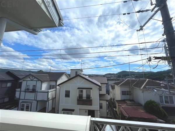 川西市新田２丁目の中古一戸建て
