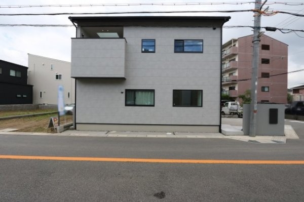 伊丹市瑞原3丁目新築一戸建て