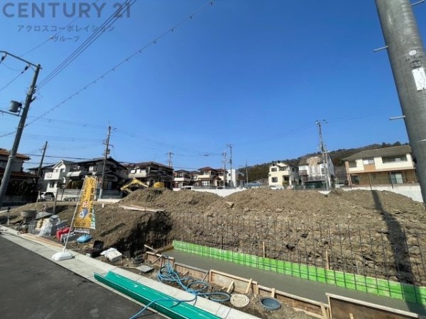 リナージュ川西市笹部23-1期　全15区画