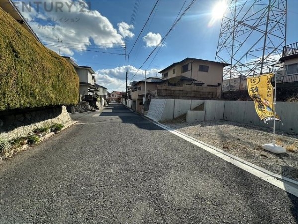 川西市鴬台2丁目売り土地