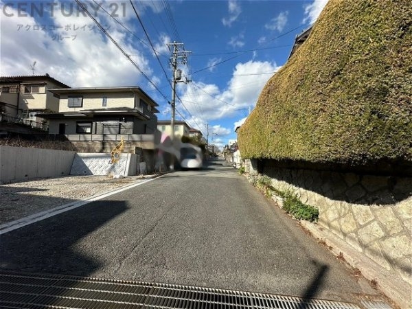 川西市鴬台2丁目売り土地