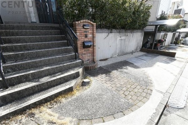 川西市丸山台3丁目中古戸建