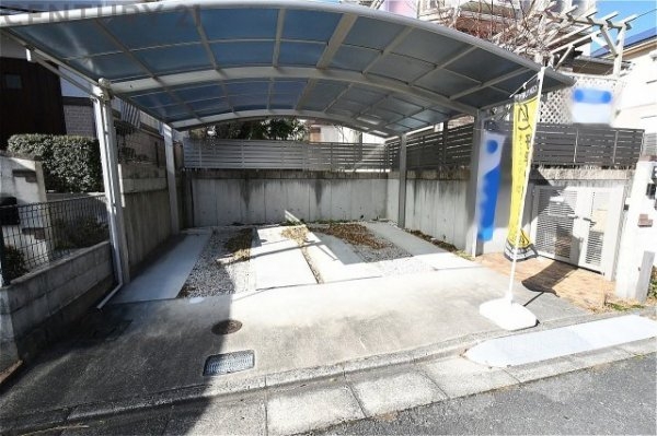 川西市けやき坂４丁目中古戸建