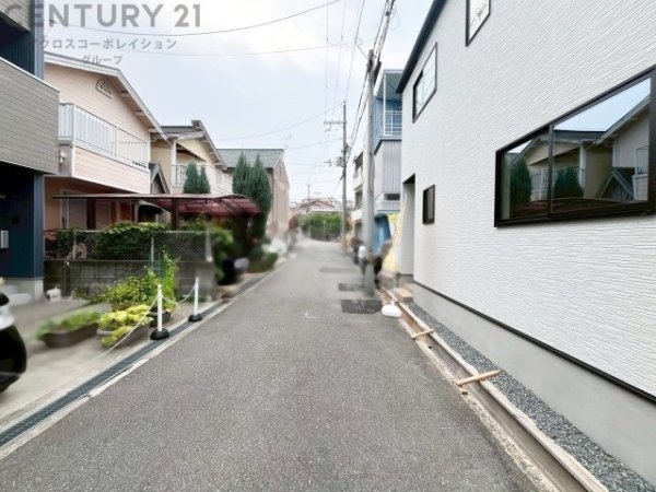 豊中市春日町2期　全1棟