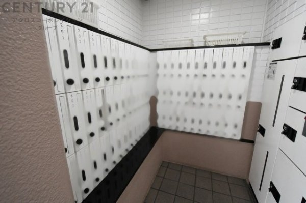 ユニライフ伊丹駅前