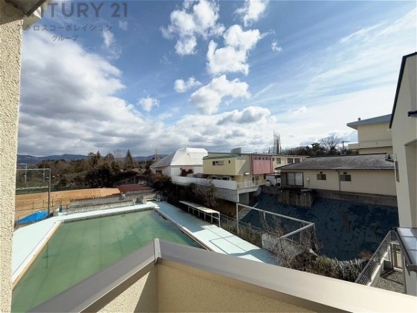 川西市向陽台３丁目の中古一戸建て