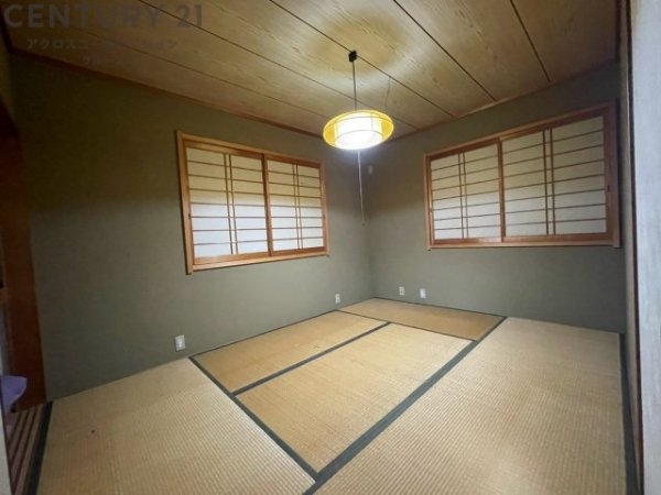 川西市けやき坂２丁目の中古一戸建て