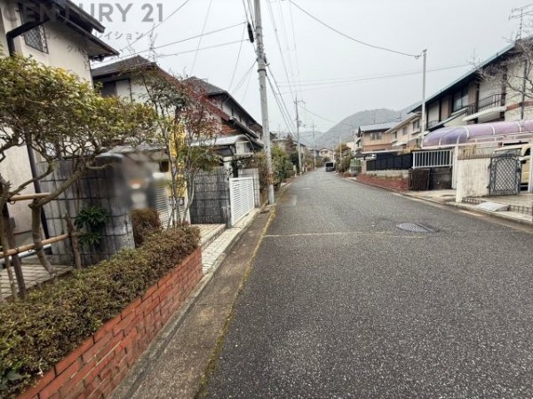 川西市けやき坂２丁目の中古一戸建て