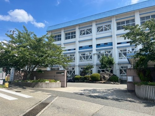 川西市大和西3丁目の土地(川西市立東谷中学校)
