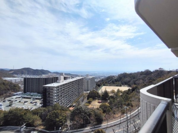 サンハイツ宝塚五月台B棟