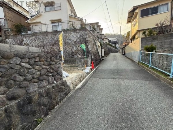 川西市松が丘町売り土地