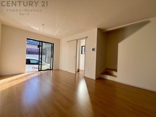 豊中市服部寿町1丁目新築一戸建て