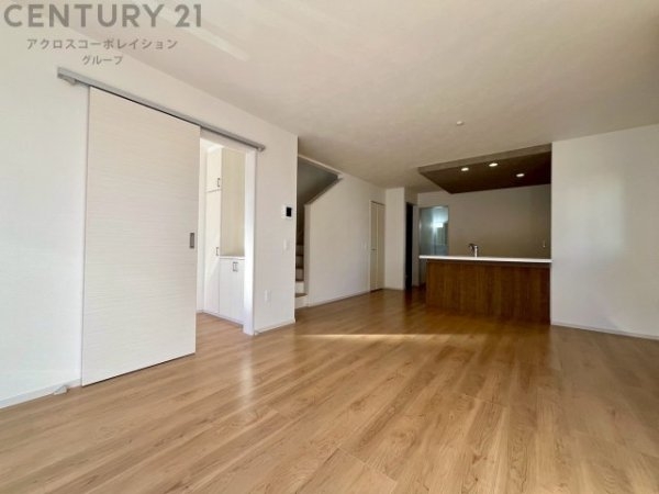 豊中市服部寿町1丁目新築一戸建て